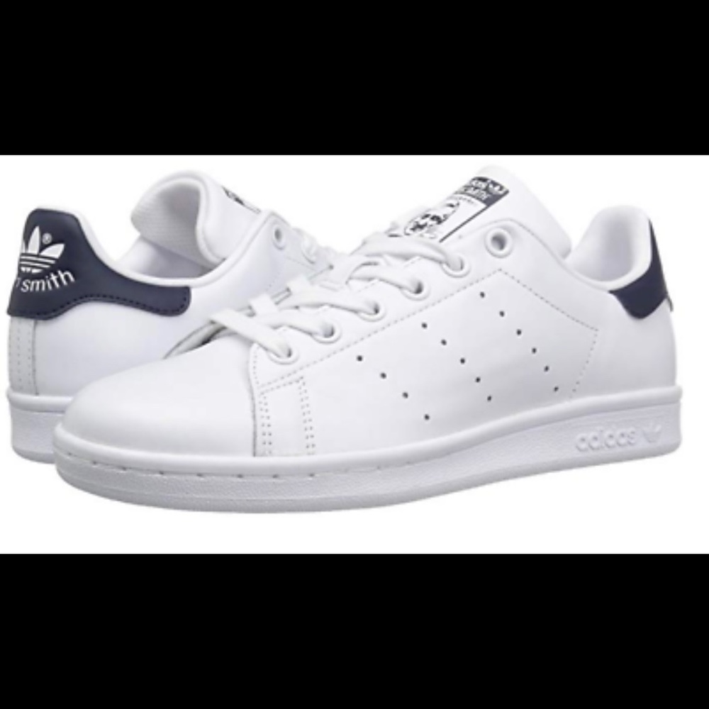 Stan Smith NWT Navy & White
